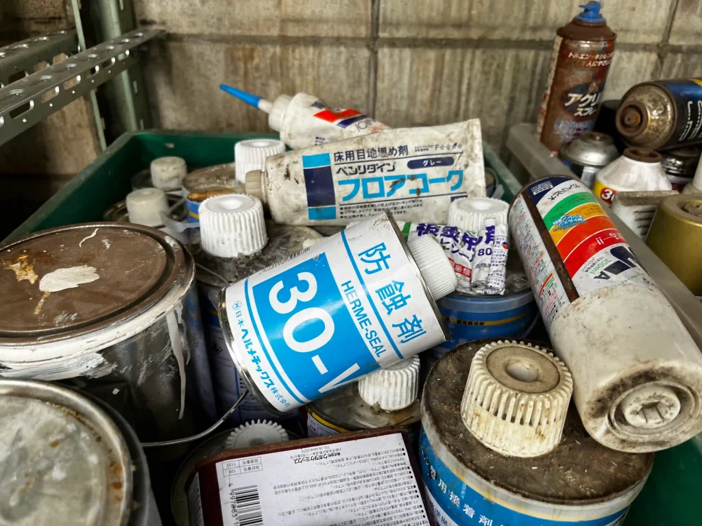 スプレー缶の廃棄処理